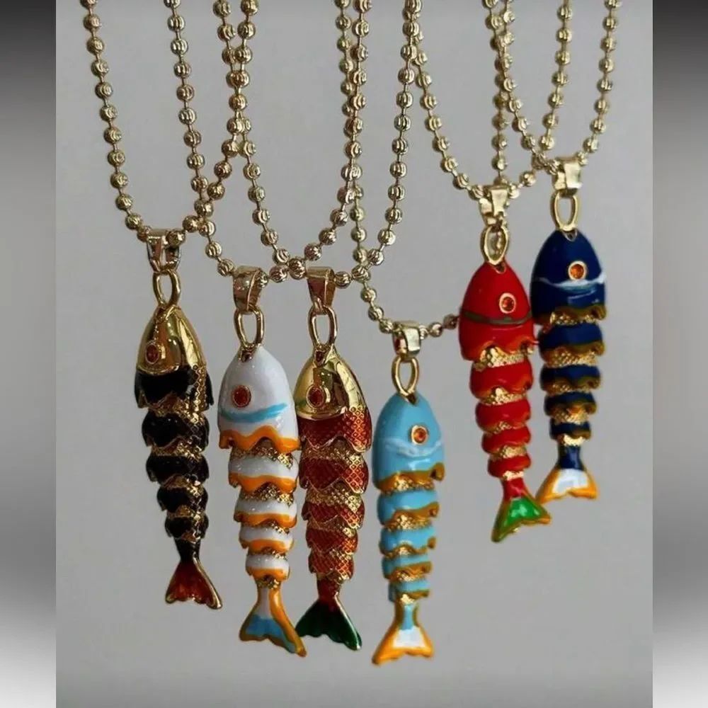 Blue and Yellow Fish Pendant necklace M704